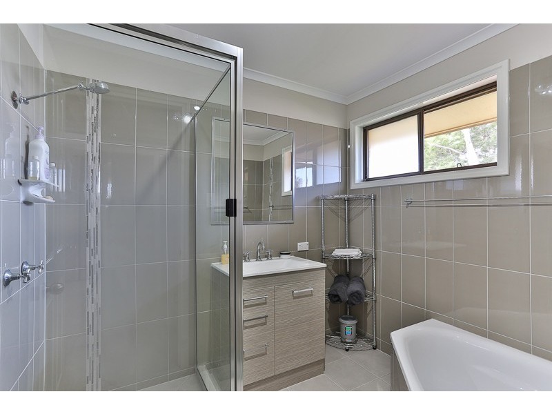 2 Arlaw Street, Centenary Heights QLD 4350