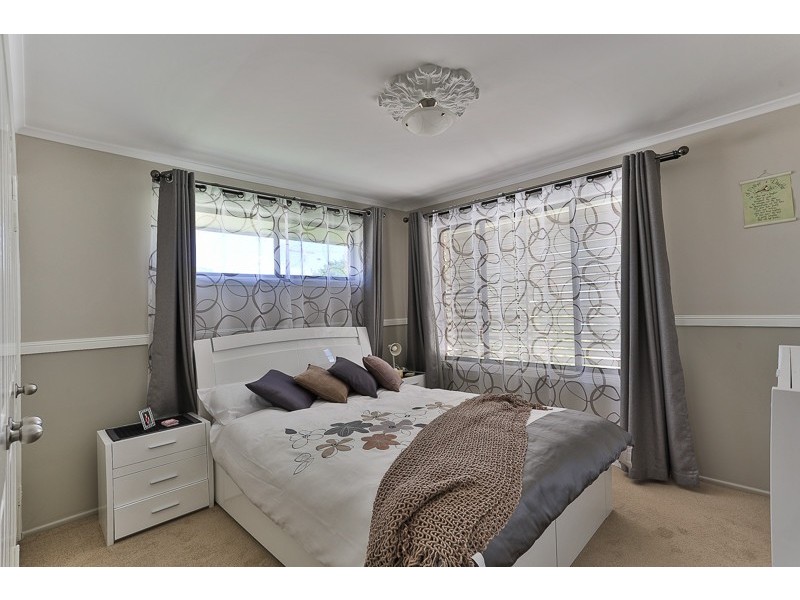 2 Arlaw Street, Centenary Heights QLD 4350