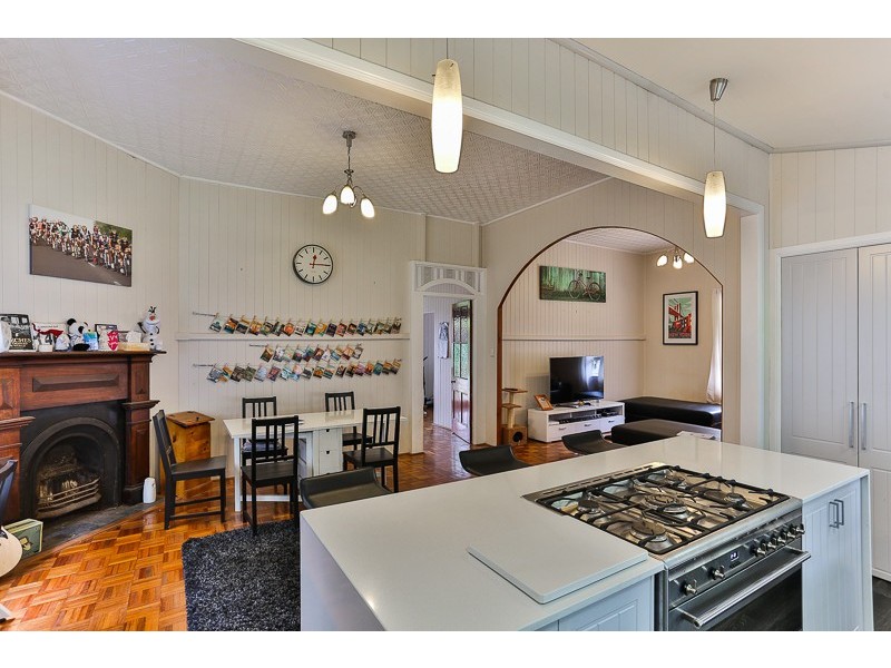 8 Peardon Street, South Toowoomba QLD 4350