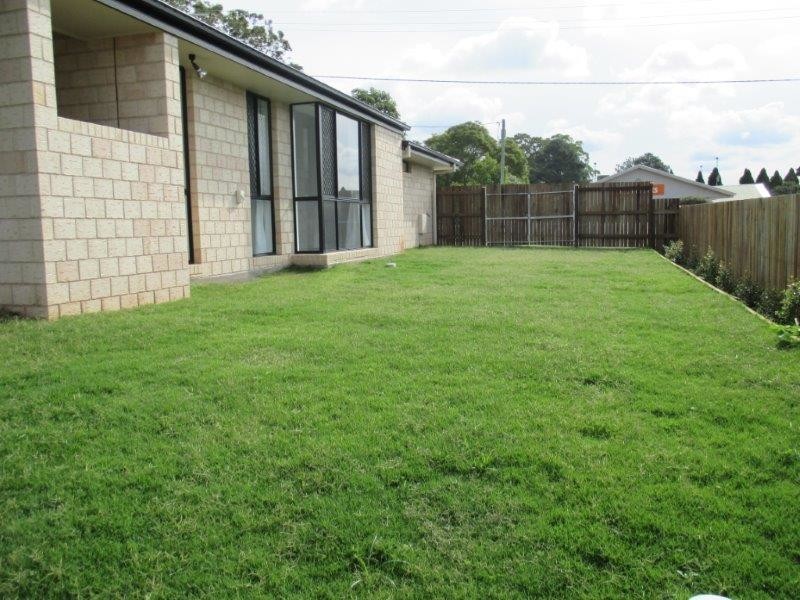 414 Mackenzie Street, Middle Ridge QLD 4350