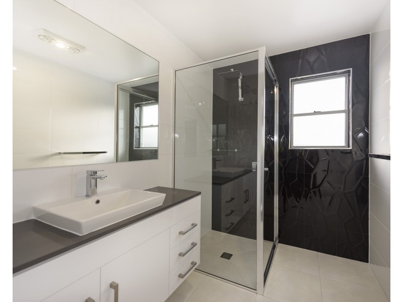 6/20 Gostwyck Street, Newtown QLD 4350