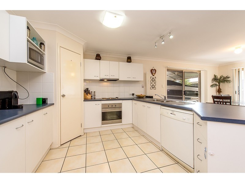 2 Bulloo Street, Glenvale QLD 4350