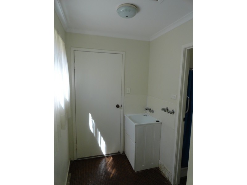 2/136 Ramsay Street, Centenary Heights QLD 4350