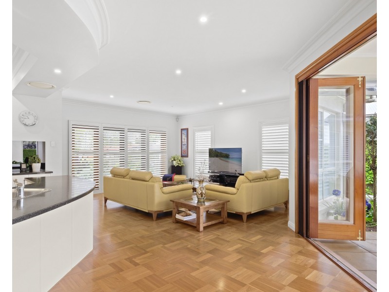 6 Purnawilla Court, Middle Ridge QLD 4350