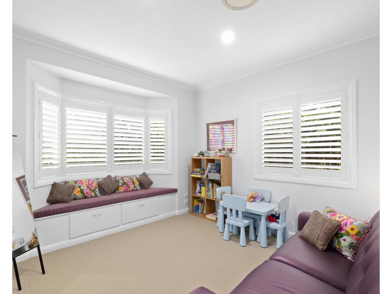 6 Purnawilla Court, Middle Ridge QLD 4350