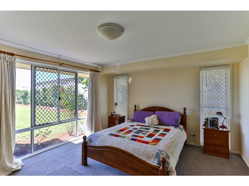 5 Walls Drive, Kearneys Spring QLD 4350