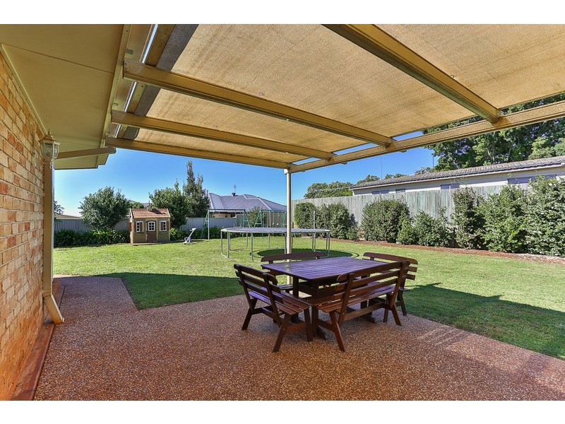 5 Walls Drive, Kearneys Spring QLD 4350