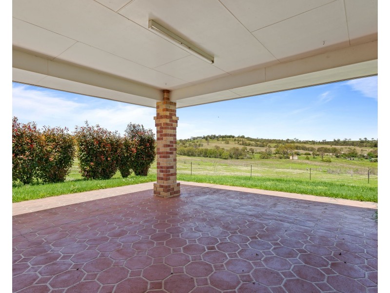 672 Preston Boundary Road, Preston QLD 4352