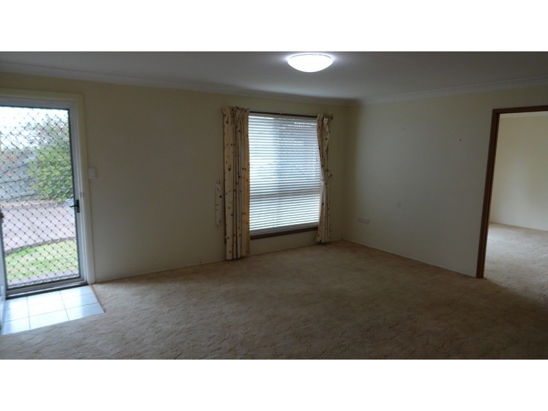 1/330 Spring Street, Kearneys Spring QLD 4350