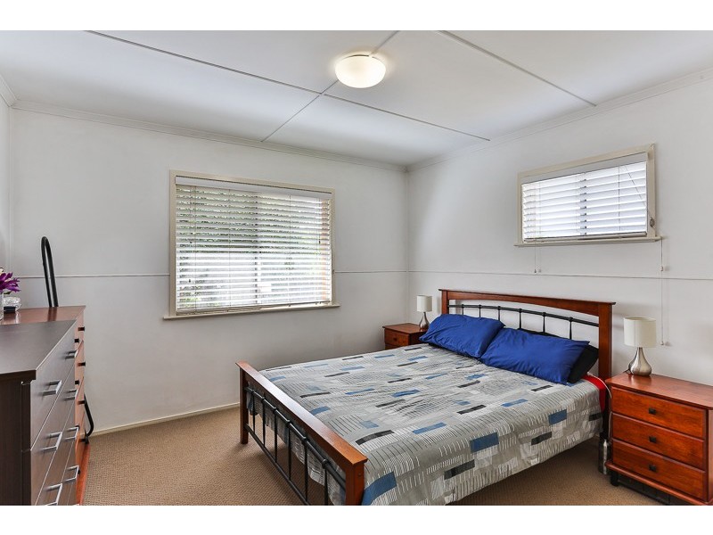 30 Talinga Street, Mount Lofty QLD 4350