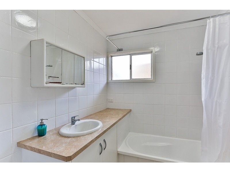 30 Talinga Street, Mount Lofty QLD 4350