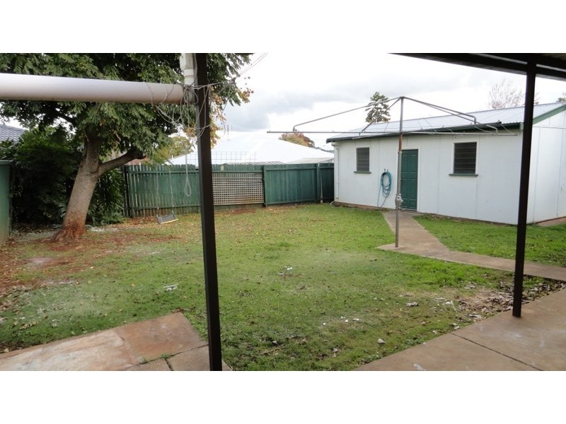 308 Alderley Street, Centenary Heights QLD 4350