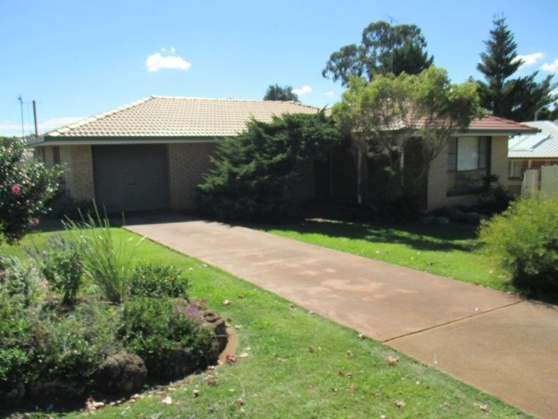 109A South Street, Centenary Heights QLD 4350