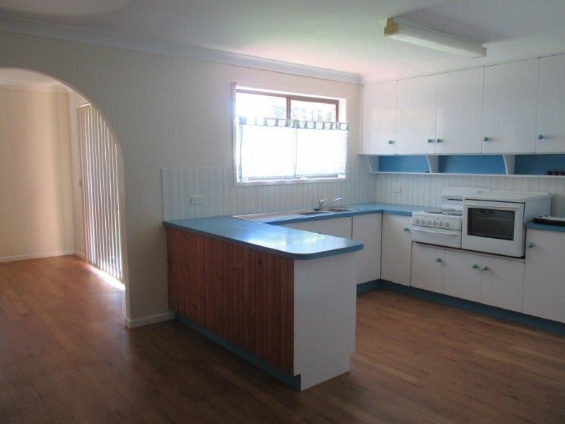 109A South Street, Centenary Heights QLD 4350