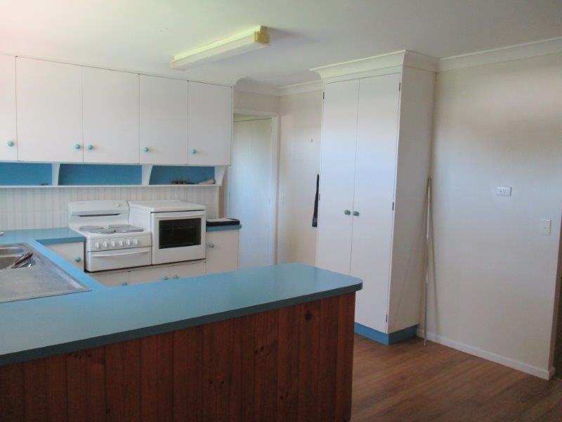 109A South Street, Centenary Heights QLD 4350