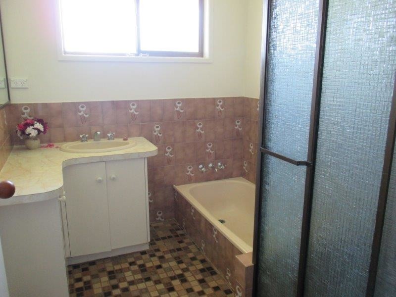 109A South Street, Centenary Heights QLD 4350