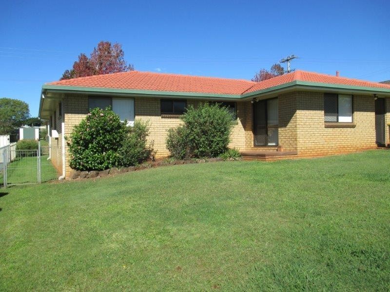 109A South Street, Centenary Heights QLD 4350