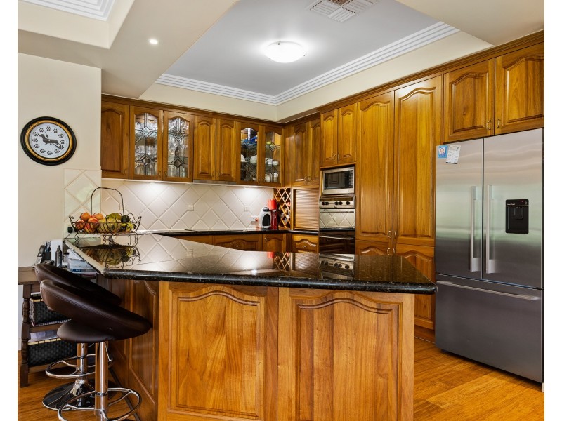 4 Grey Gums Drive, Blue Mountain Heights QLD 4350