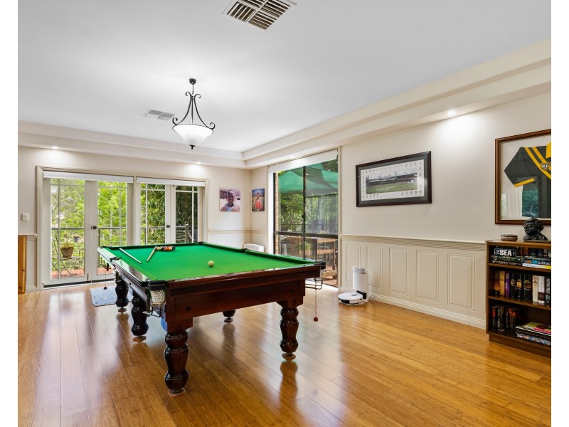 4 Grey Gums Drive, Blue Mountain Heights QLD 4350