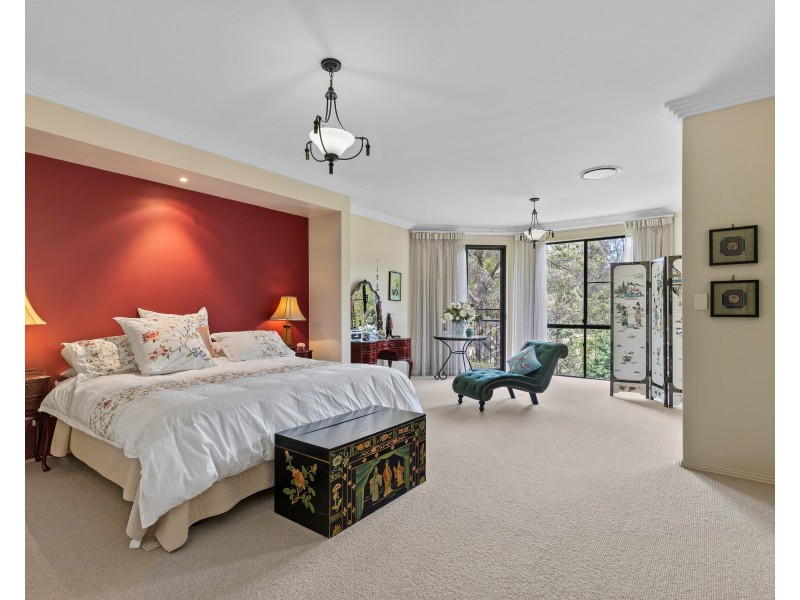 4 Grey Gums Drive, Blue Mountain Heights QLD 4350