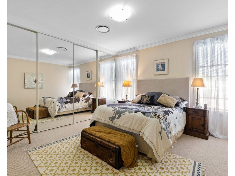 4 Grey Gums Drive, Blue Mountain Heights QLD 4350