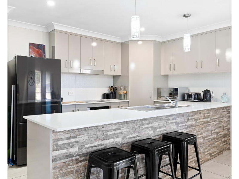 1/1a Bruntnell Street, Kearneys Spring QLD 4350