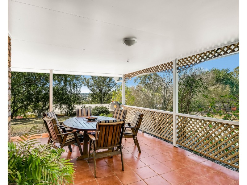 14 Cameron Crescent, Glenvale QLD 4350