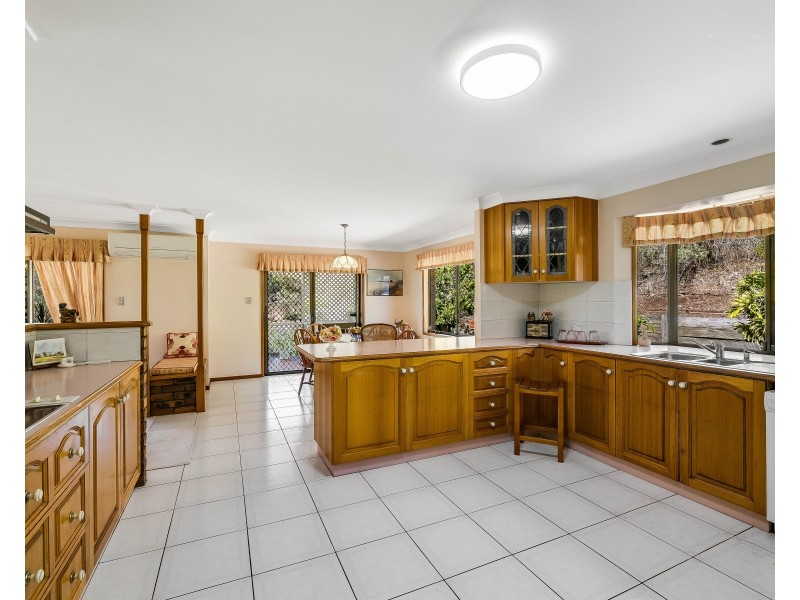 14 Cameron Crescent, Glenvale QLD 4350