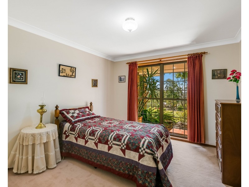 14 Cameron Crescent, Glenvale QLD 4350