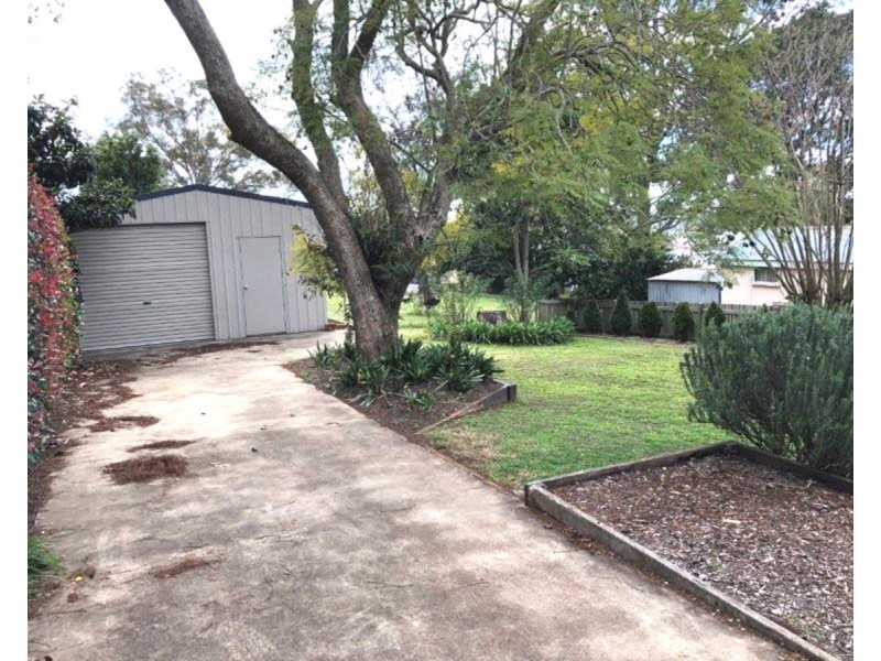 5 Garde Street, Centenary Heights QLD 4350