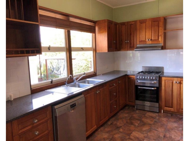 5 Garde Street, Centenary Heights QLD 4350