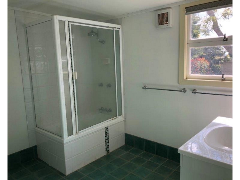 5 Garde Street, Centenary Heights QLD 4350