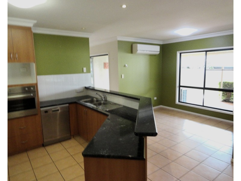 22 Barton Street, Middle Ridge QLD 4350