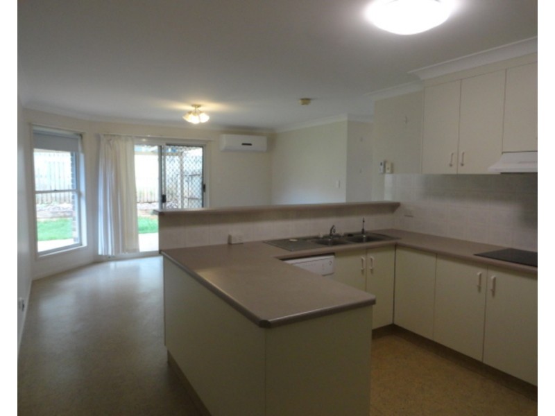 9 Gainsborough Drive, Glenvale QLD 4350