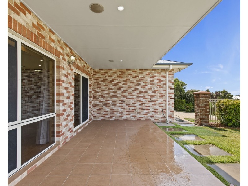 12 Saba Court, Middle Ridge QLD 4350
