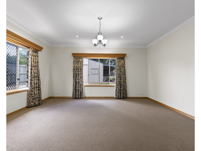 12 Saba Court, Middle Ridge QLD 4350