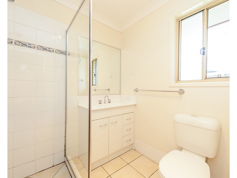 2 Bulloo Street, Glenvale QLD 4350