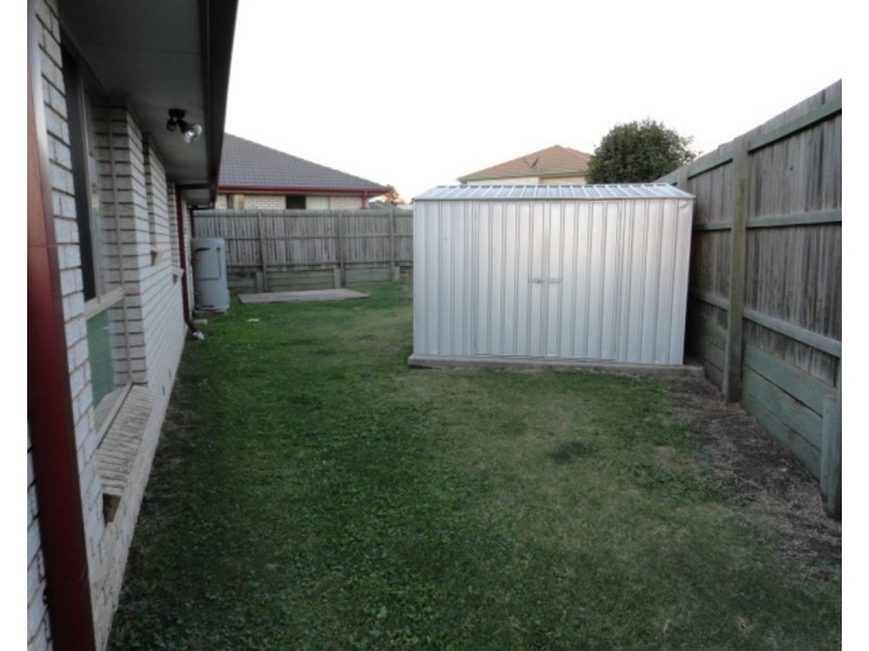 2 Bulloo Street, Glenvale QLD 4350