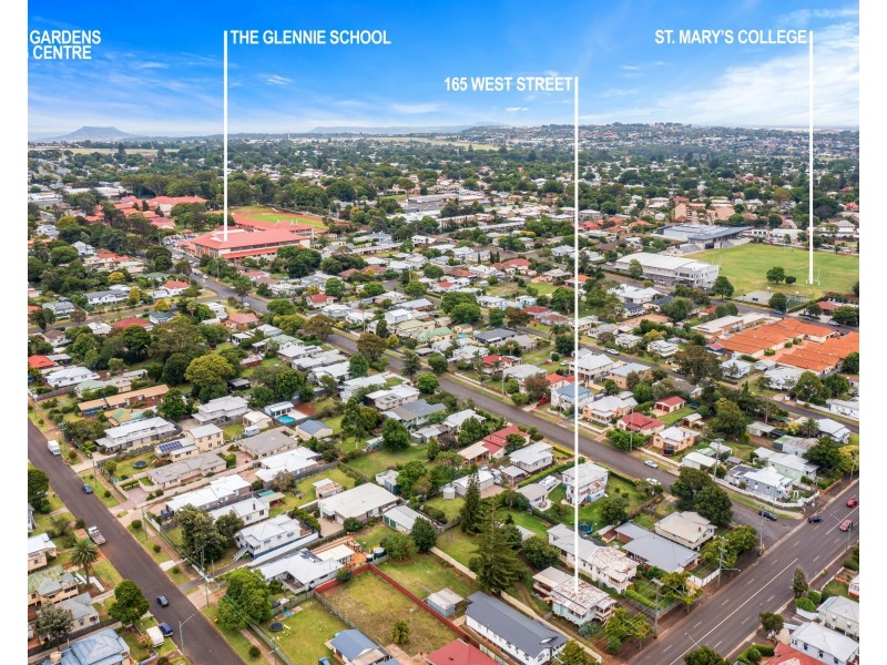 165 West Street, Newtown QLD 4350