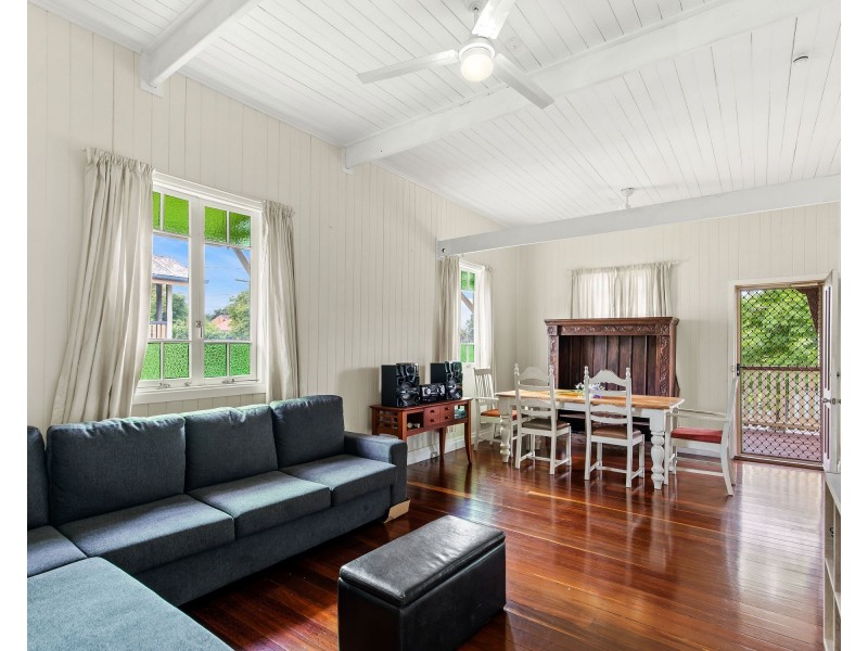 165 West Street, Newtown QLD 4350