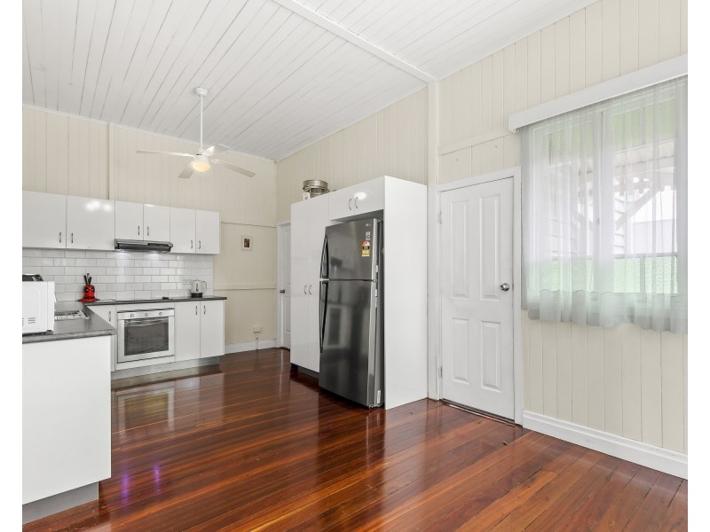 165 West Street, Newtown QLD 4350
