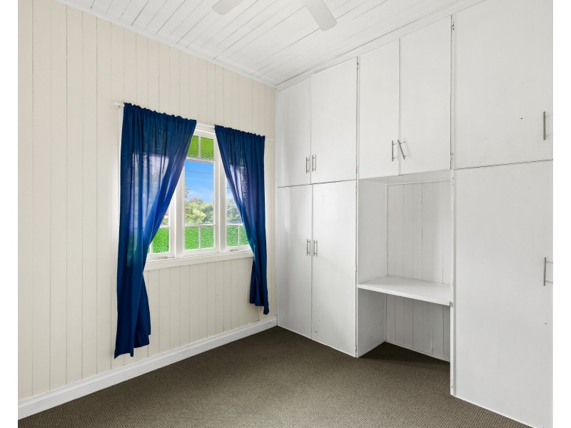 165 West Street, Newtown QLD 4350