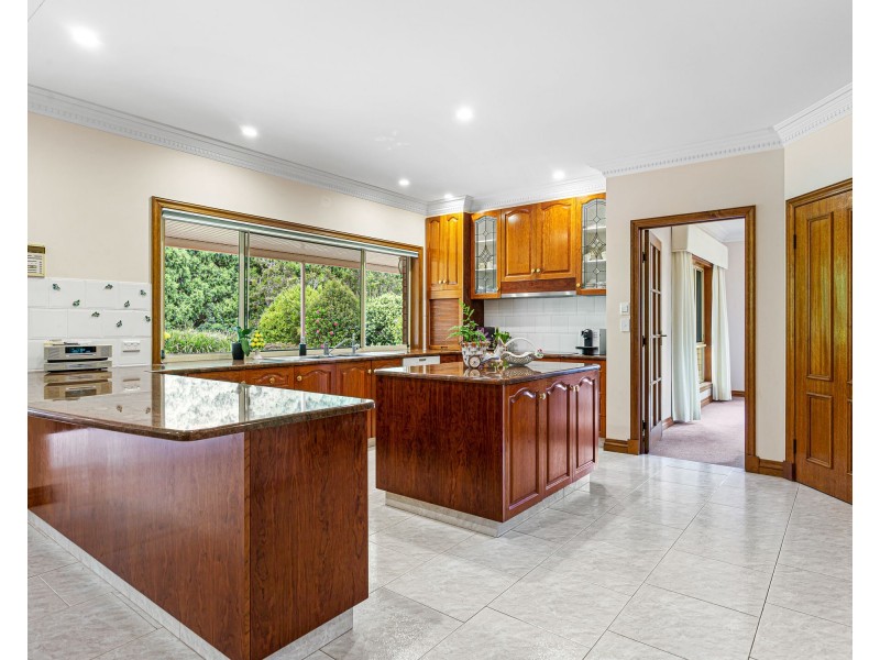 5 Donaghy Court, Middle Ridge QLD 4350