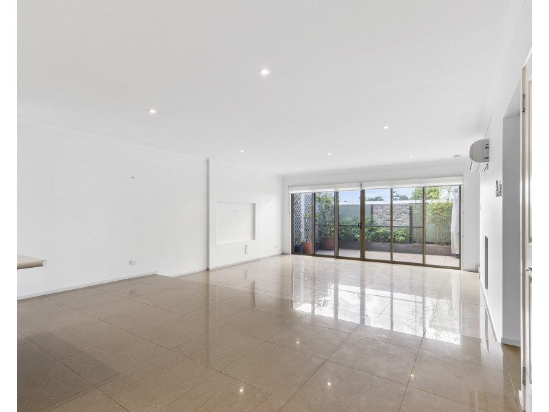 1/19A Crown Street, East Toowoomba QLD 4350