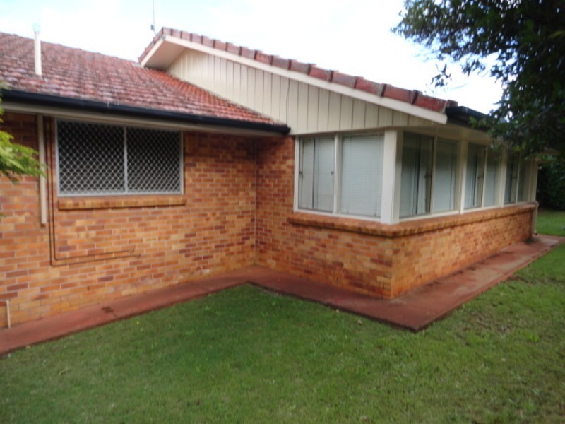 38 Bridge Street, East Toowoomba QLD 4350