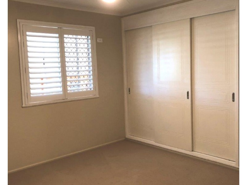 21 Sardon Street, Centenary Heights QLD 4350