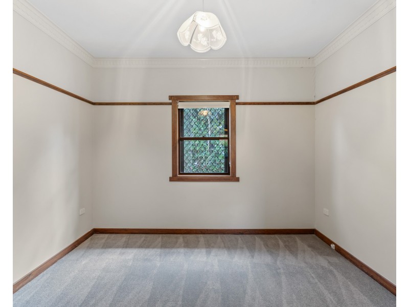 7 John Street, East Toowoomba QLD 4350