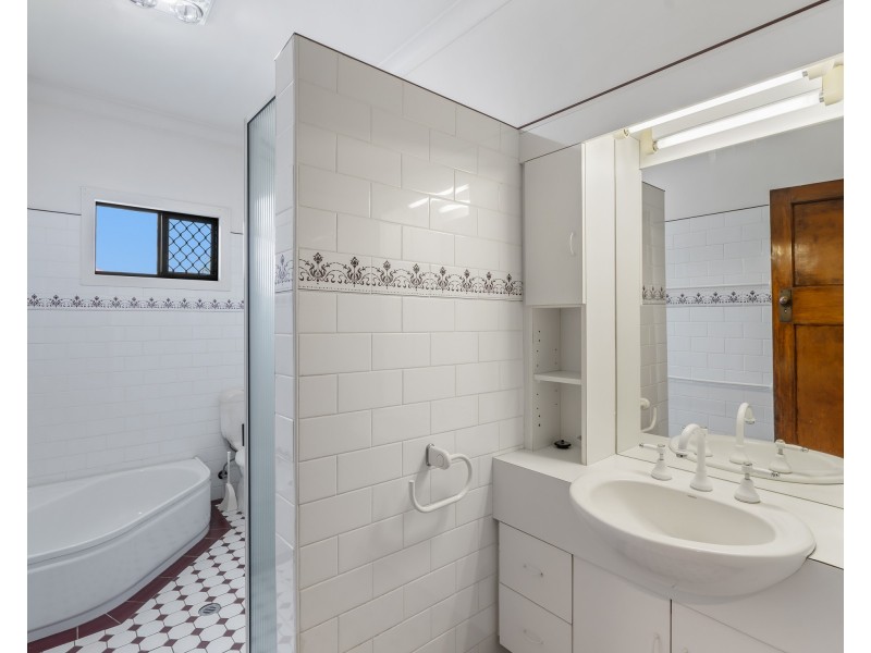 7 John Street, East Toowoomba QLD 4350