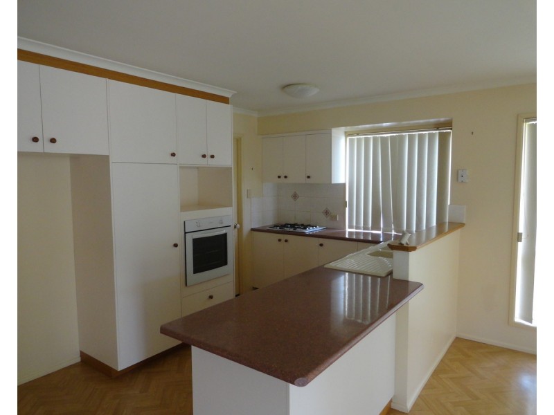 1 Hillcroft Court, Darling Heights QLD 4350