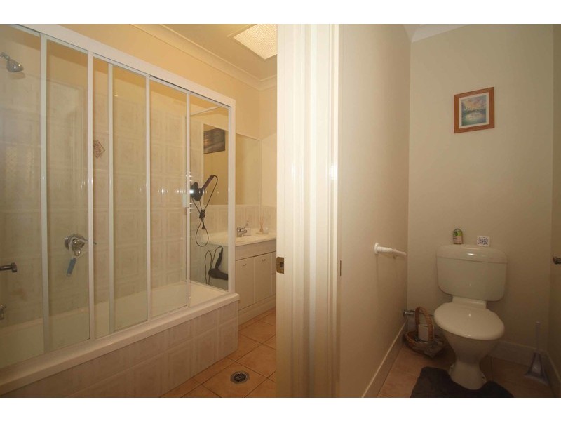 4/287a Bridge Street, Newtown QLD 4350